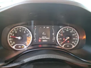2015 Jeep Renegade Latitude with VIN ZACCJABT0FPB54933, listed as a Copart auction lot 86724884 with 95,638 mi miles and Salvage Title. Bid and sale history available at DreamBid. Image 9.