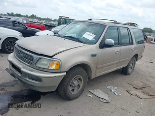 1997 Ford Expedition XLT with VIN 1FMEU1765VLB24163, listed as a IAAI auction lot 42303093 with 137,427 mi miles and . Bid and sale history available at DreamBid. Image 17.