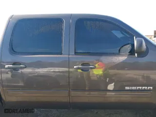 2011 GMC Sierra 1500 SLE with VIN 3GTP1VE06BG207203, listed as a IAAI auction lot 41495972 with 151,239 mi miles. Bid and sale history available at carsss.com. Image 13.