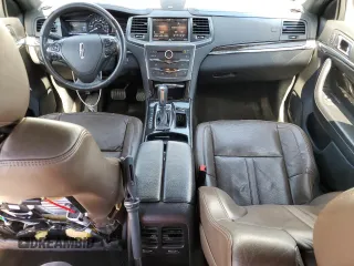 2015 Lincoln MKS с VIN 1LNHL9DK7FG605218, выставлен на аукционе Copart как лот 50882695 с пробегом 160 907 миль миль и Списание • Salvage title. История ставок и продаж доступна на DreamBid. Изображение 8.