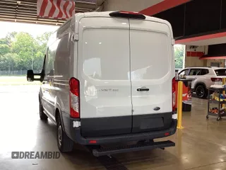 2022 Ford Transit Cargo с VIN 1FTBR1CG6NKA06474, выставлен на аукционе IAAI как лот 42521100 с пробегом 82 772 миль миль и . История ставок и продаж доступна на DreamBid. Изображение 17.