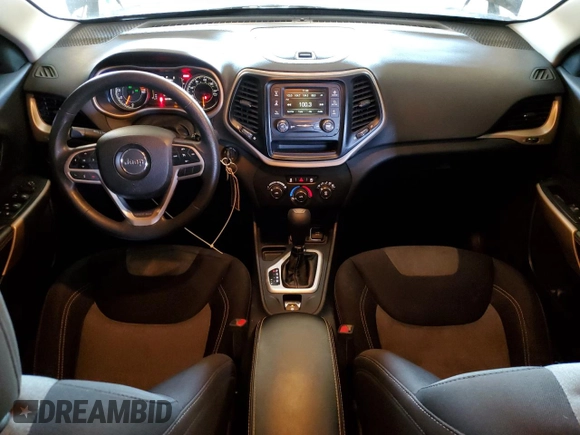 2018 Jeep Cherokee Latitude with VIN 1C4PJLCX6JD531185, listed as a Copart auction lot 61922815 with 246,133 mi miles and Salvage title. Bid and sale history available at DreamBid. Image 8.