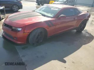 2015 Chevrolet Camaro LS z VIN 2G1FB1E31F9136867, wystawiony jako Copart lot #54396195 z przebiegiem 166 244 mil mil oraz Szkoda całkowita • Salvage title. Historia ofert i sprzedaży dostępna na DreamBid. Obrazek 1.