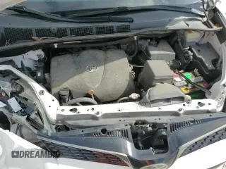 2019 Toyota Sienna SE with VIN 5TDXZ3DC7KS973628, listed as a Copart auction lot 59945165 with 86,389 mi miles and Salvage title. Bid and sale history available at DreamBid. Image 16.