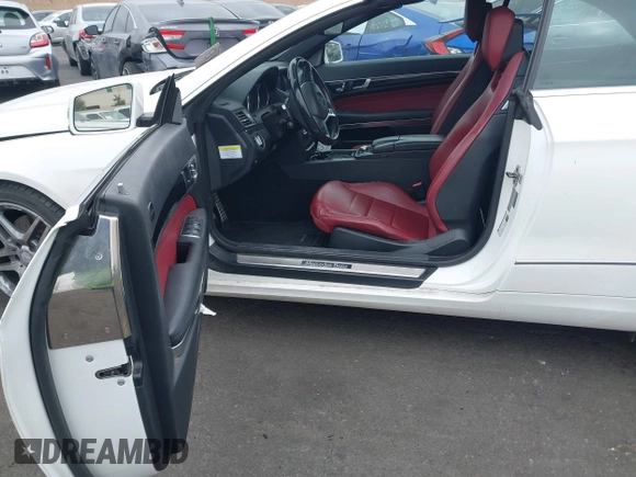 2014 Mercedes-Benz E 350 with VIN WDDKK5KF3EF253311, listed as a IAAI auction lot 42110845 with 67,242 mi miles and . Bid and sale history available at DreamBid. Image 5.