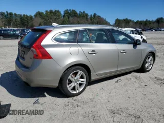 2015 Volvo V60 T5 Drive-E Premier with VIN YV126MEB8F1190765, listed as a Copart auction lot 51033025 with 145,791 mi miles and Clean Title. Bid and sale history available at carsss.com. Image 3.