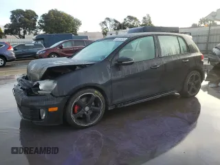 2010 Volkswagen GTI z VIN WVWGV7AJ8AW331858, wystawiony jako Copart lot #85518404 z przebiegiem 140 786 mil mil oraz Szkoda całkowita • Salvage title. Historia ofert i sprzedaży dostępna na DreamBid. Obrazek 1.