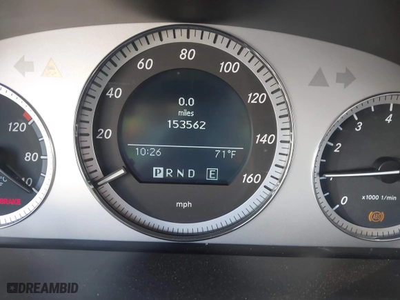 2012 Mercedes-Benz GLK-Class GLK 350 with VIN WDCGG8HB9CF885891, listed as a IAAI auction lot 42007117 with 153,562 mi miles. Bid and sale history available at carsss.com. Image 7.