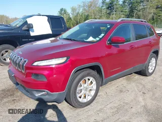2014 Jeep Cherokee Latitude z VIN 1C4PJMCS5EW287159, wystawiony jako IAAI lot #42210599 z przebiegiem 111 945 mil mil oraz . Historia ofert i sprzedaży dostępna na DreamBid. Obrazek 2.