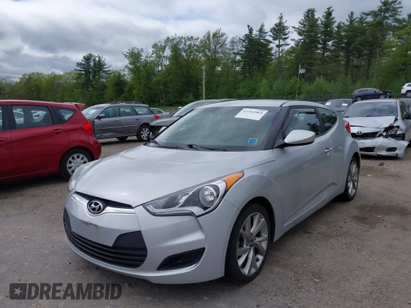 2016 Hyundai Veloster z VIN KMHTC6AD2GU277109, wystawiony jako IAAI lot #42312969 z przebiegiem 132 899 mil mil oraz . Historia ofert i sprzedaży dostępna na DreamBid. Obrazek 2.