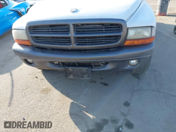 2002 Dodge Dakota with VIN 1B7GL12X62S519941, listed as a IAAI auction lot 41459153 with 259,726 mi miles and . Bid and sale history available at carsss.com. Image 12.