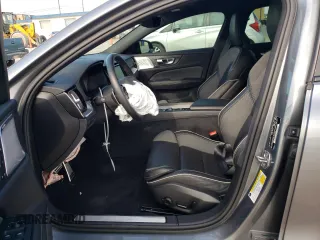 2019 Volvo S60 R-Design with VIN 7JRA22TM7KG013011, listed as a Copart auction lot 47976873 with 14,425 mi miles. Bid and sale history available at carsss.com. Image 7.