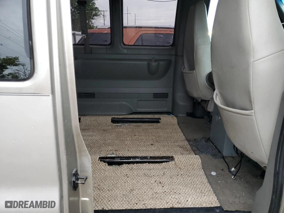 2004 Chevrolet Express Passenger with VIN 1GAHG39U241125628, listed as a Copart auction lot 74608164 with 0 mi miles and Salvage Title. Bid and sale history available at carsss.com. Image 11.