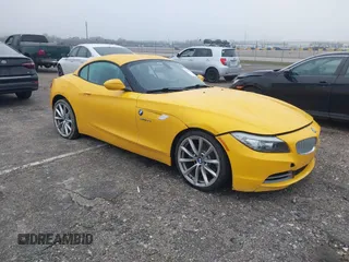 2011 BMW Z4 sDrive35i with VIN WBALM7C58BE383383, listed as a IAAI auction lot 41381714 with 55,704 mi miles. Bid and sale history available at carsss.com. Image 1.