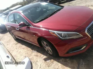 2016 Hyundai Sonata Limited with VIN KMHE34L14GA033737, listed as a IAAI auction lot 41941249 with 136,506 mi miles and . Bid and sale history available at DreamBid. Image 1.