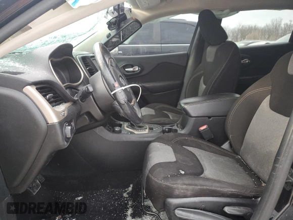 2016 Jeep Cherokee Sport с VIN 1C4PJMAS1GW314198, выставлен на аукционе Copart как лот 89400315 с пробегом 76 506 миль миль и Списание • Salvage title. История ставок и продаж доступна на DreamBid. Изображение 7.