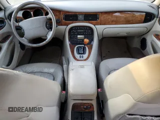 2002 Jaguar XJ 8 with VIN SAJDA14C82LF48116, listed as a Copart auction lot 86444224 with Not provided miles and Salvage title. Bid and sale history available at DreamBid. Image 8.
