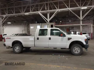 2010 Ford F-250 XL with VIN 1FTSW2BRXAEB38261, listed as a IAAI auction lot 42595048 with 67,935 mi miles and . Bid and sale history available at DreamBid. Image 13.