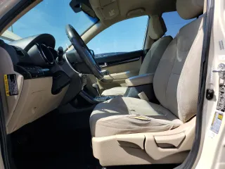 2011 Kia Sorento LX with VIN 5XYKT3A12BG045415, listed as a Copart auction lot 50839735 with 204,941 mi miles and Clean Title. Bid and sale history available at carsss.com. Image 7.