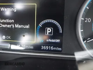2019 Nissan LEAF SV z VIN 1N4AZ1CP2KC301692, wystawiony jako IAAI lot #41255433 z przebiegiem 36 916 mil mil oraz . Historia ofert i sprzedaży dostępna na DreamBid. Obrazek 16.