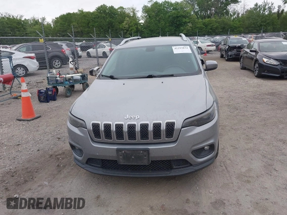 2019 Jeep Cherokee Latitude с VIN 1C4PJLCB7KD325637, выставлен на аукционе IAAI как лот 42293834 с пробегом 165 997 миль миль и . История ставок и продаж доступна на DreamBid. Изображение 12.