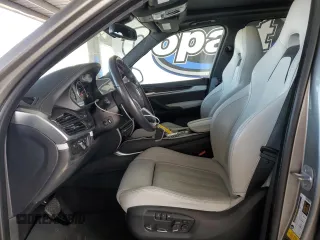 2018 BMW X5 M z VIN 5YMKT6C56J0Y83685, wystawiony jako Copart lot #55342035 z przebiegiem 56 136 mil mil oraz Szkoda całkowita • Salvage title. Historia ofert i sprzedaży dostępna na DreamBid. Obrazek 7.