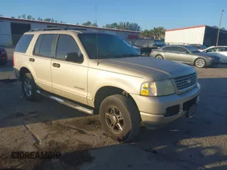 2004 Ford Explorer XLT z VIN 1FMZU63KX4UC06187, wystawiony jako IAAI lot #41442884 z przebiegiem 256 742 mil mil oraz . Historia ofert i sprzedaży dostępna na DreamBid. Obrazek 1.