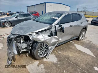 2022 Lexus NX 350 Luxury z VIN JTJHGCEZ0N2003447, wystawiony jako Copart lot #62757595 z przebiegiem 20 646 mil mil oraz Szkoda całkowita • Salvage title. Historia ofert i sprzedaży dostępna na DreamBid. Obrazek 1.