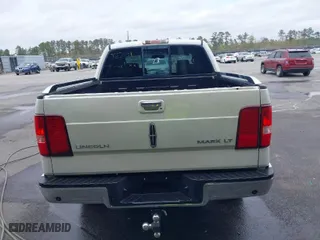 2006 Lincoln Mark LT with VIN 5LTPW18516FJ22601, listed as a IAAI auction lot 41819967 with 231,890 mi miles. Bid and sale history available at carsss.com. Image 16.