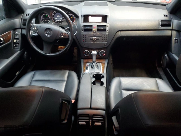2010 Mercedes-Benz C-Class C 300 Sport with VIN WDDGF5EB3AA392493, listed as a Copart auction lot 47070445 with 197,701 mi miles and Salvage Title. Bid and sale history available at carsss.com. Image 8.