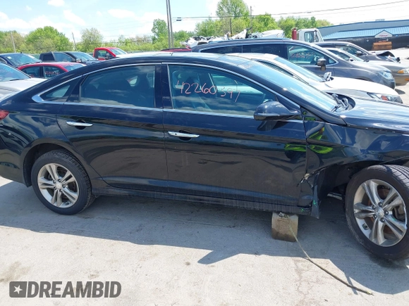 2019 Hyundai Sonata Sport z VIN 5NPE34AF1KH797081, wystawiony jako IAAI lot #42260397 z przebiegiem 72 348 mil mil oraz . Historia ofert i sprzedaży dostępna na DreamBid. Obrazek 13.