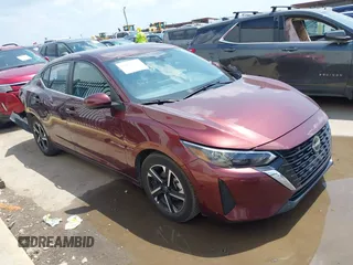 2024 Nissan Sentra SV z VIN 3N1AB8CV8RY242996, wystawiony jako IAAI lot #42424388 z przebiegiem 43 792 mil mil oraz . Historia ofert i sprzedaży dostępna na DreamBid. Obrazek 1.