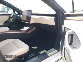 2022 Tesla Model S с VIN 5YJSA1E55NF486538, выставлен на аукционе IAAI как лот 42660966 с пробегом 41 465 миль миль и . История ставок и продаж доступна на DreamBid. Изображение 5.