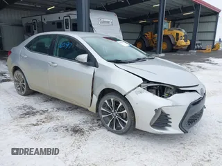 2019 Toyota Corolla L z VIN 5YFBURHE7KP928799, wystawiony jako IAAI lot #41232273 z przebiegiem 130 733 mil mil oraz . Historia ofert i sprzedaży dostępna na DreamBid. Obrazek 1.