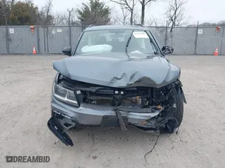 2019 Volkswagen Tiguan SE with VIN 3VV2B7AX0KM186146, listed as a IAAI auction lot 41785580 with 70,950 mi miles. Bid and sale history available at carsss.com. Image 12.