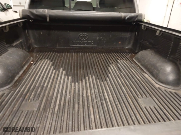 2005 Toyota Tundra SR5 with VIN 5TBBT44155S459077, listed as a IAAI auction lot 41622265 with 210,746 mi miles. Bid and sale history available at carsss.com. Image 18.