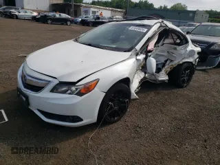 2015 Acura ILX Premium z VIN 19VDE1F57FE008391, wystawiony jako Copart lot #61849634 z przebiegiem Nie podano mil oraz Szkoda całkowita • Salvage title. Historia ofert i sprzedaży dostępna na DreamBid. Obrazek 1.