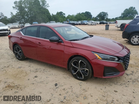 2024 Nissan Altima SR with VIN 1N4BL4CVXRN311567, listed as a Copart auction lot 56113005 with 29,901 mi miles and Salvage title. Bid and sale history available at DreamBid. Image 4.