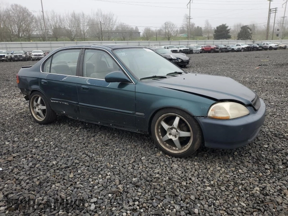 1998 Honda Civic EX with VIN 2HGEJ8546WH619981, listed as a Copart auction lot 88636735 with 208,240 mi miles and Salvage Title. Bid and sale history available at carsss.com. Image 4.