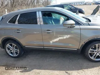 2017 Lincoln MKC Reserve with VIN 5LMCJ3D92HUL08269, listed as a IAAI auction lot 41859297 with 115,691 mi miles and . Bid and sale history available at DreamBid. Image 13.