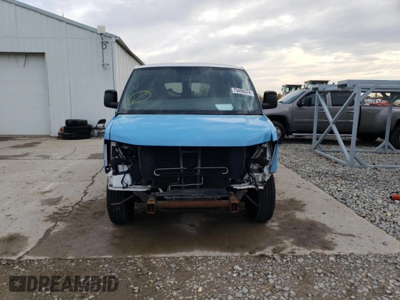 2013 Chevrolet Express Passenger 1LT z VIN 1GAZGYFG5D1190358, wystawiony jako Copart lot #75496574 z przebiegiem 114 340 mil mil oraz Szkoda całkowita • Salvage title. Historia ofert i sprzedaży dostępna na DreamBid. Obrazek 5.