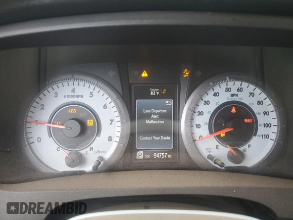 2018 Toyota Sienna SE with VIN 5TDXZ3DC8JS927529, listed as a Copart auction lot 51646955 with 94,757 mi miles and Salvage title. Bid and sale history available at DreamBid. Image 9.