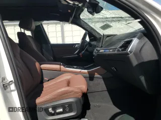 2024 BMW X5 xDrive40i with VIN 5UX23EU0XR9V36288, listed as a Copart auction lot 60028085 with Not provided miles and Salvage title. Bid and sale history available at DreamBid. Image 7.