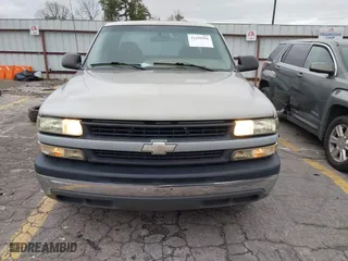 2002 Chevrolet Silverado 1500 LS with VIN 1GCEC19W12Z120303, listed as a IAAI auction lot 41269996 with 185,809 mi miles. Bid and sale history available at carsss.com. Image 12.