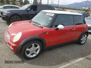 2004 MINI Hardtop with VIN WMWRC33424TJ61921, listed as a Copart auction lot 46954095 with 105,314 mi miles and Non Repairable. Bid and sale history available at DreamBid. Image 1.