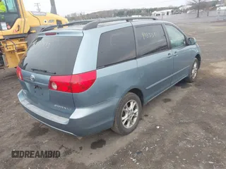 2006 Toyota Sienna XLE with VIN 5TDZA22C06S397674, listed as a IAAI auction lot 41855433 with 235,258 mi miles. Bid and sale history available at carsss.com. Image 4.