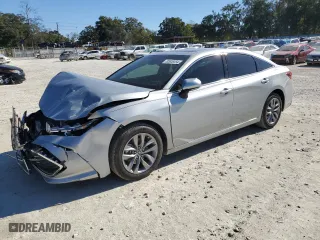 2022 Toyota Avalon XLE with VIN 4T1AZ1FB2NU082592, listed as a Copart auction lot 88888385 with 35,112 mi miles and Salvage Title. Bid and sale history available at carsss.com. Image 1.