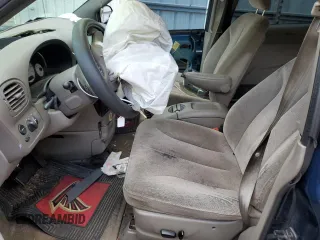 2001 Dodge Caravan ES with VIN 2B4GP54L81R411422, listed as a Copart auction lot 71964204 with 329,372 mi miles and Salvage Title. Bid and sale history available at carsss.com. Image 7.