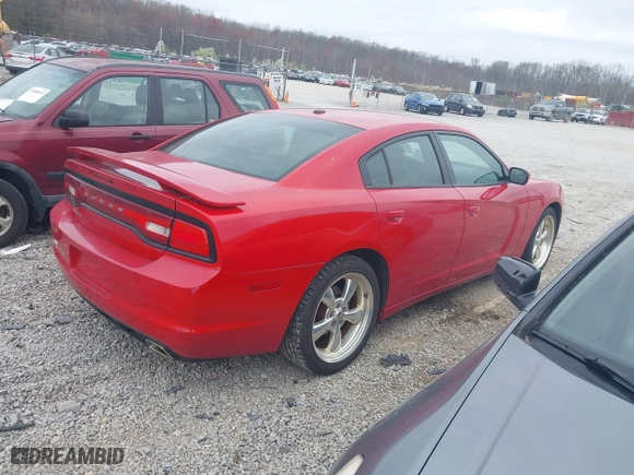 2013 Dodge Charger SXT Plus with VIN 2C3CDXHG8DH537846, listed as a IAAI auction lot 41798199 with 126,945 mi miles. Bid and sale history available at carsss.com. Image 4.