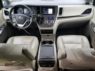 2018 Toyota Sienna XLE with VIN 5TDDZ3DC5JS194553, listed as a Copart auction lot 46648255 with 68,445 mi miles and Salvage Title. Bid and sale history available at carsss.com. Image 8.